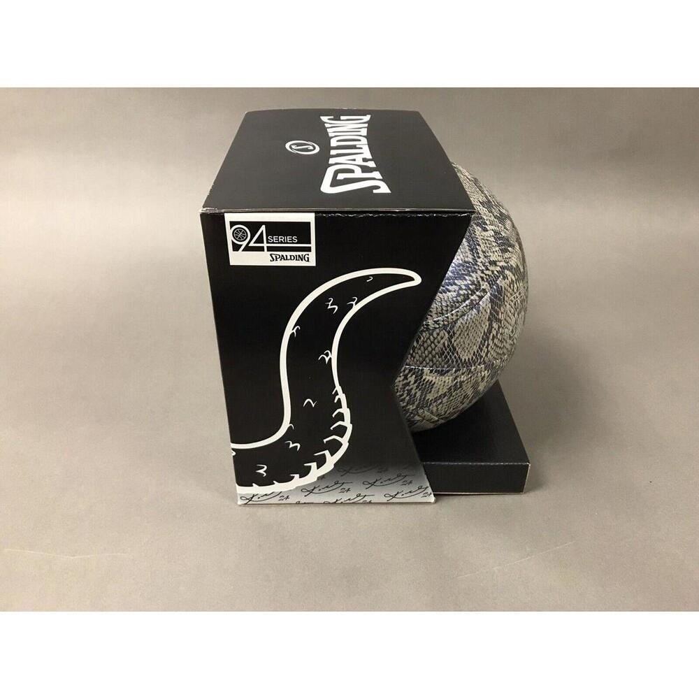 SPALDING X KOBE BRYANT 94 SILVER SERIES SNAKE SKIN BASKETBALL 100% AUTHENTIC 🏀 - Picture 5 of 9
